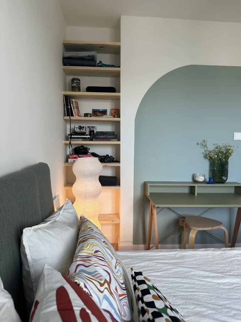 sypialnia w stylu modern retro