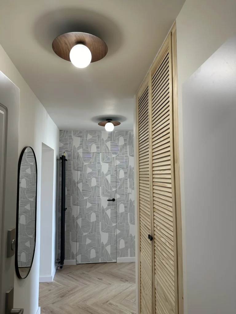 korytarz w stylu modern retro