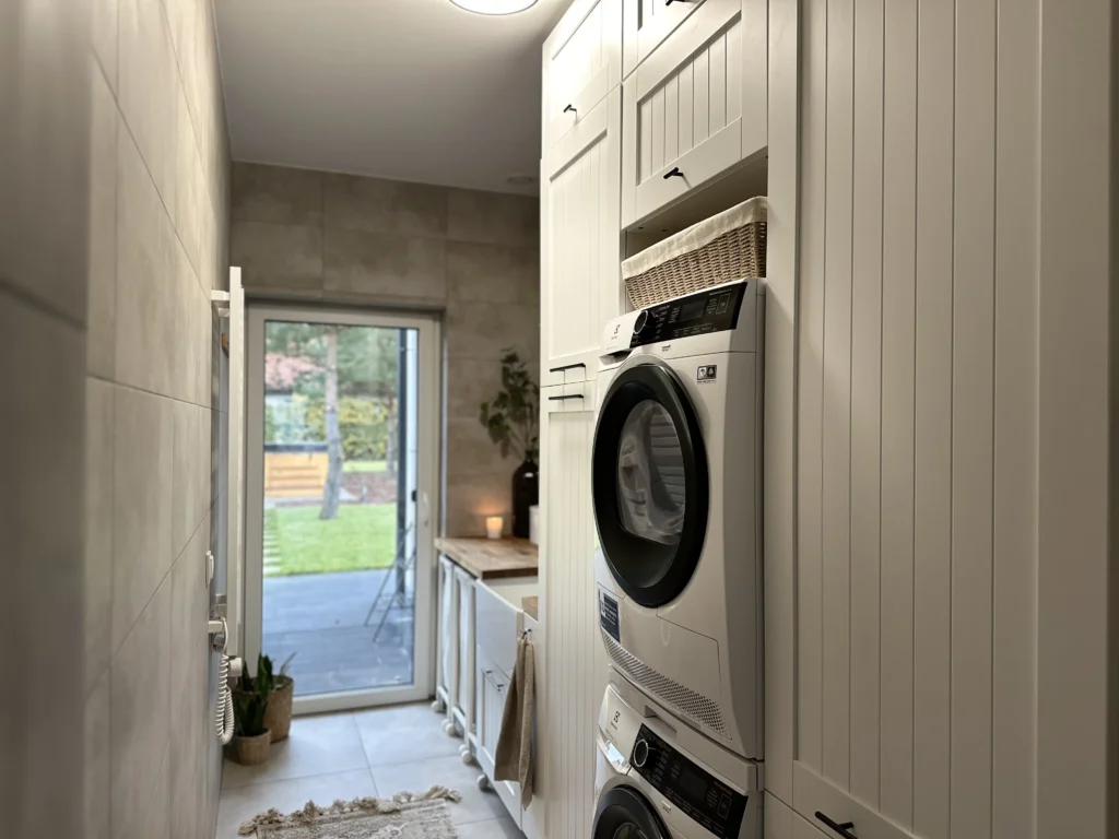 funkcjonalna pralnia w domu – projekt wnętrza